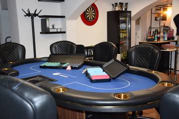 Poker Lounge Image 2